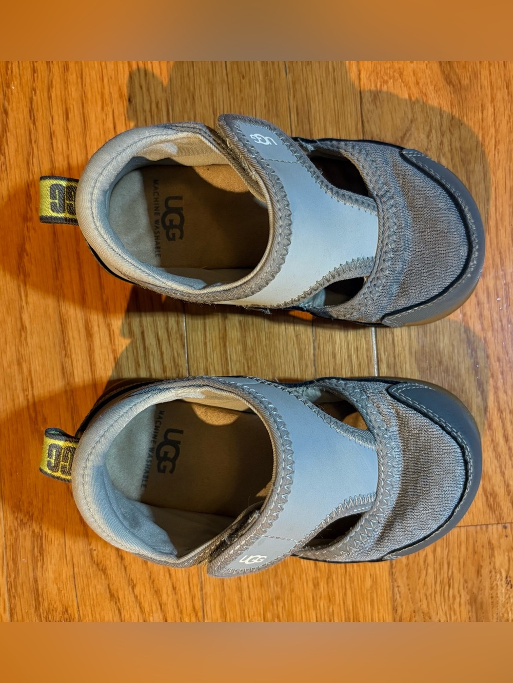 UGG Delta Toddler Gray Sandals Closed Toe Water Shoes Machine Washable Size 8